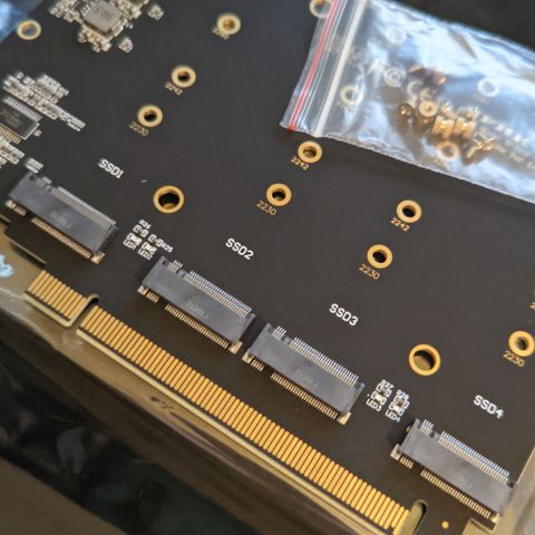 PCIe NVMe M.2 Adapter 4x