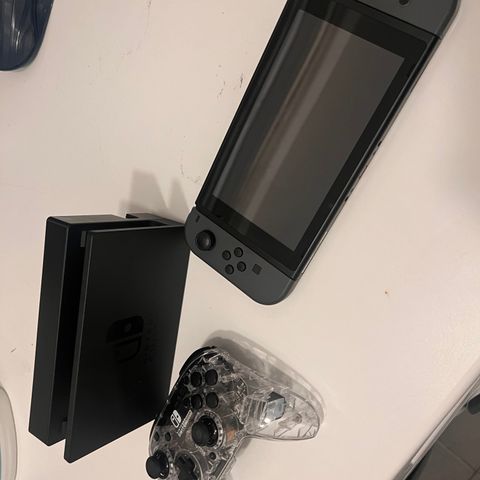 Nintendo switch+  Afterglow Wireless controller