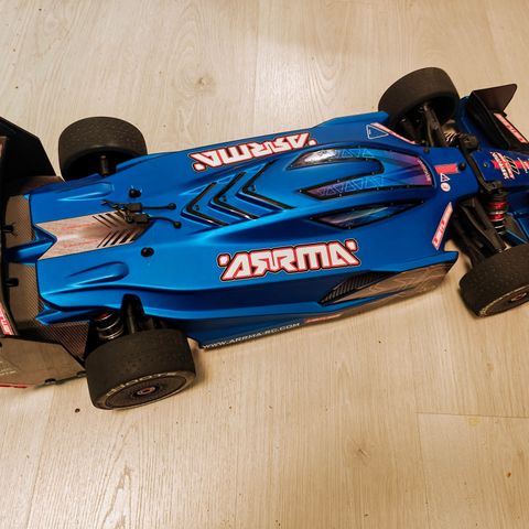 Traxxas Limitless 6s V1 - Selges/Byttes