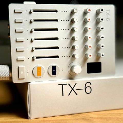 Teenage Engineering TX-6