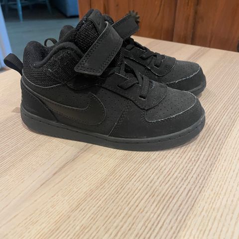 Nike sko str 27