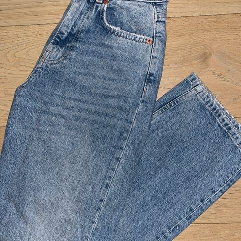 Jeans fra Gina Tricot