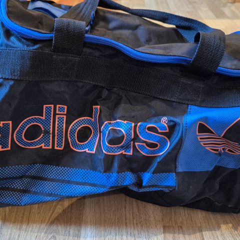 Vintage /Retro Adidas bag