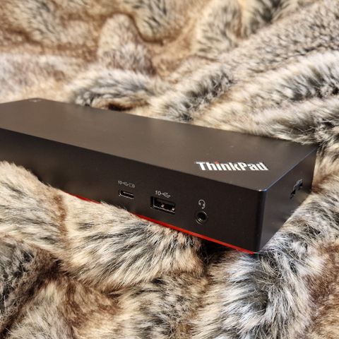 Lenovo ThinkPad Universal/Workstation Thunderbolt 4 Dock