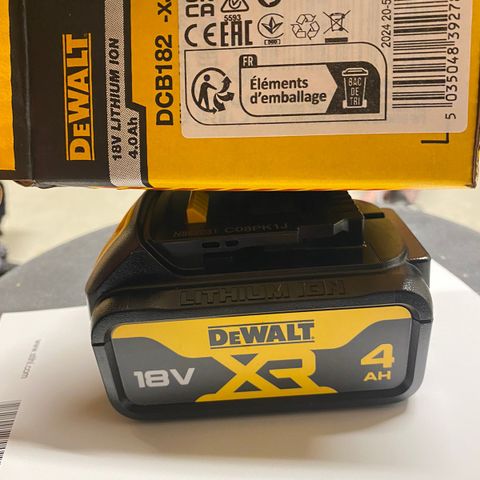 Nye Dewalt 4AH  batterier