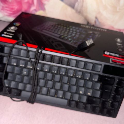 Asus ROG AZOTH Gaming Keyboard