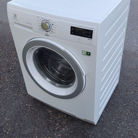 9kg Electrolux, pent brukt