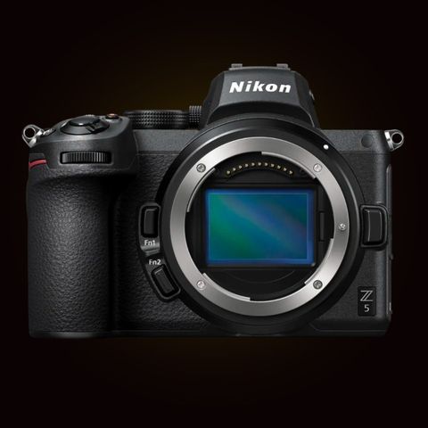 Nikon Z5 kamerahus - så godt som ubrukt