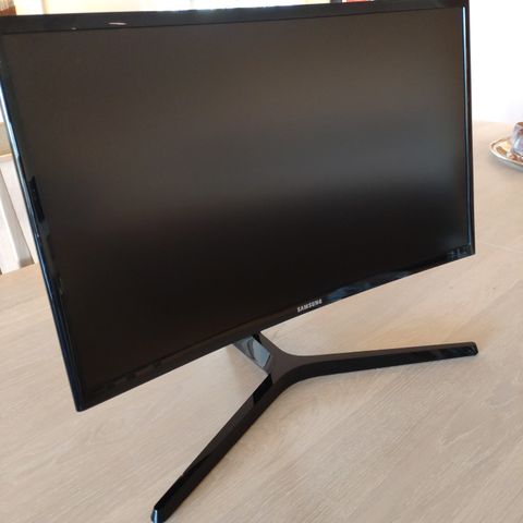 Samsung 24" buet pc skjerm