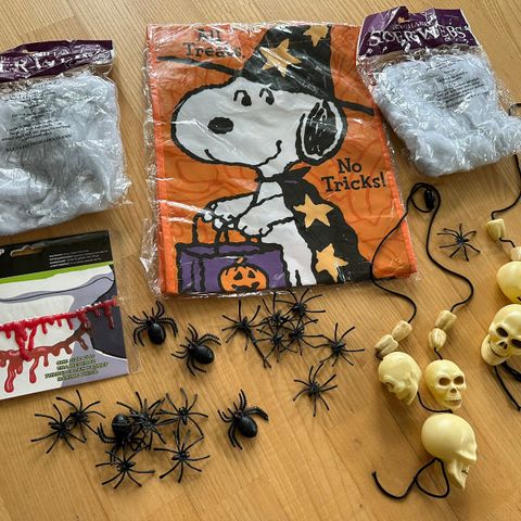 Diverse HALLOWEEN, nytt. Samlet kr 89,-