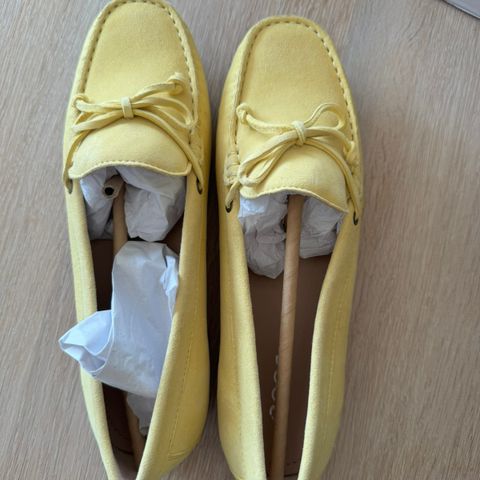 Gule Loafers for damer, strl 39