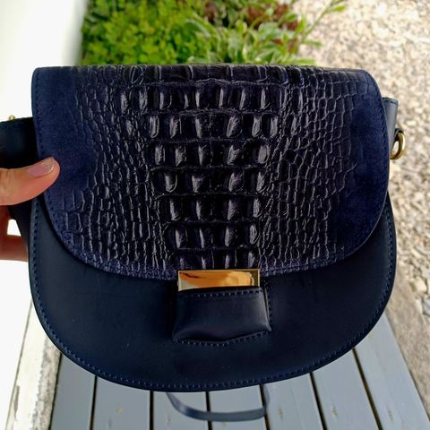 NY crossbody veske fra ITALIA ekte skinn