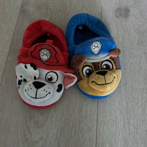 Paw Patrol tøfler str. 28/29 fra HM