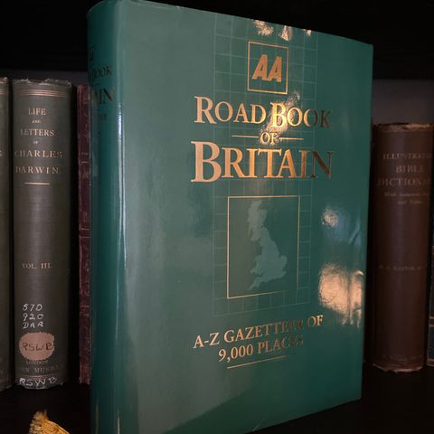 📚BORGE ANTIKVARIAT: «Road Book of Britain” AA