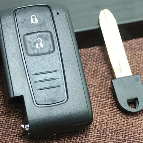 Toyota Prius FOB key Shell 2004 - 2009