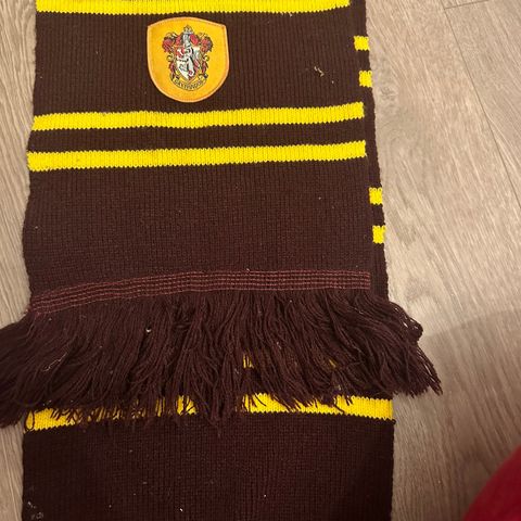 Griffingskjerf kjøpt i universal studios Potter land.