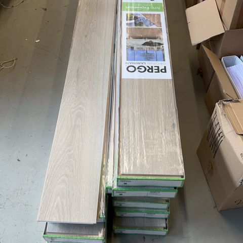 Pergo long plank laminat