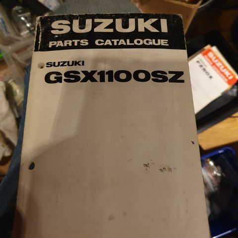 Suzuki gsx 1100 katana delebok.