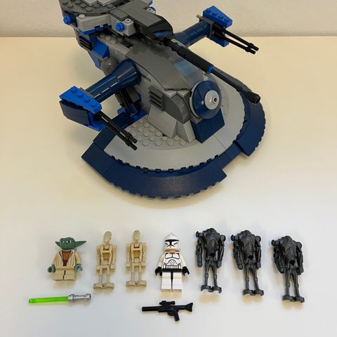 Star Wars LEGO 8018 - Armored Assault Tank (AAT)