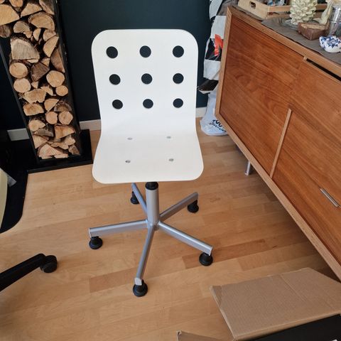 Chair for children's desk