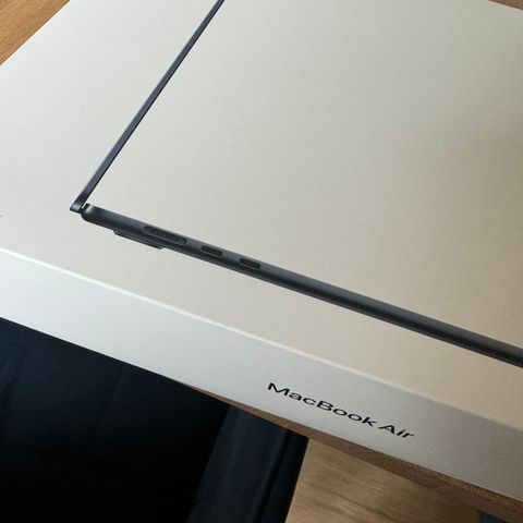 Ny uåpnet MacBook Air 15’’ M3 (2024)