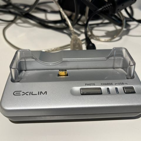 Casio Exilim dockingstasjon/lader