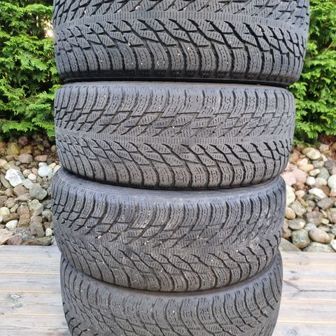 Vinterdekk Nokian hakkapeliitta R3 235 55 18