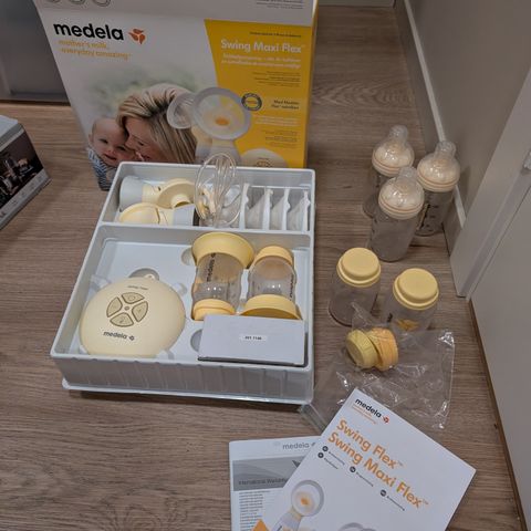 Medela dobbelpumpe med ekstra flasker