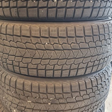 215/55R17 Yokohama iceGuard ig53 Vinterdekk