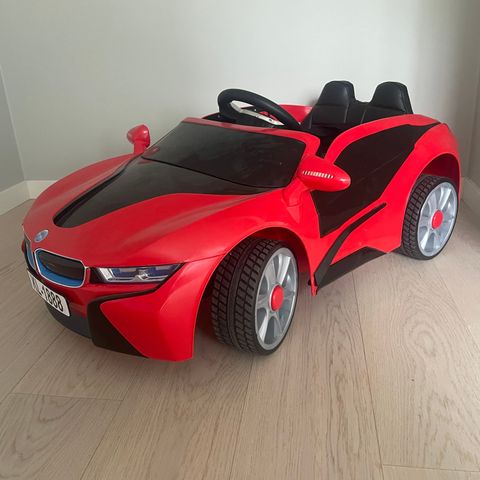 BMW i8 lekebil for barn