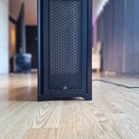 Kraftig Gaming PC selges