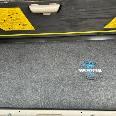 Orginal Volvo v70/xc70 Subwoofer 00-07