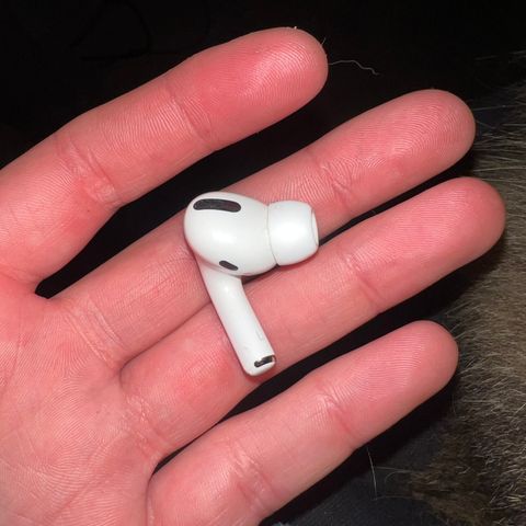 Brukt enslig airpod pro 1 gen (venste øre)