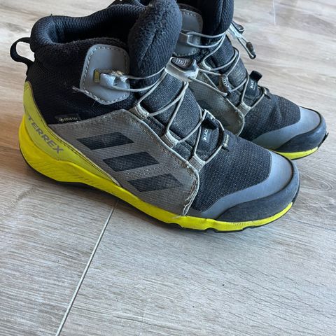 Adidas Terrex tur sko str 33