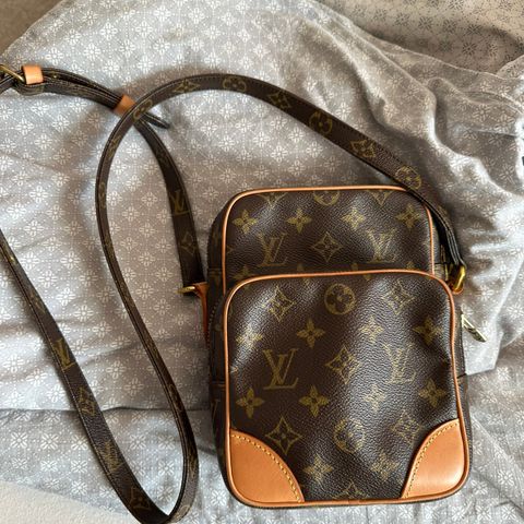 Louis Vuitton Danube monogram