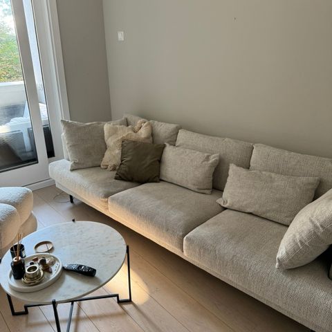 Kos 3 seter sofa fra Møbelringen. Kan leveres hjem 21. sept