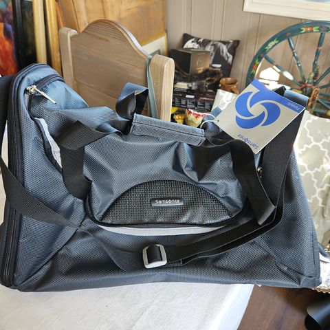 Samsonite boston bag