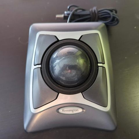 Kensington Expert trackball mus