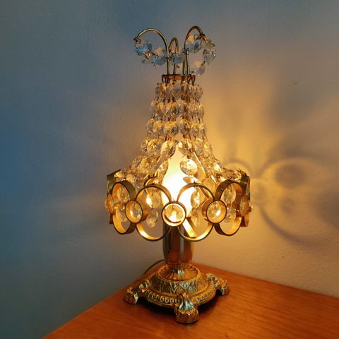 Dekorativ vintage prisme bordlampe