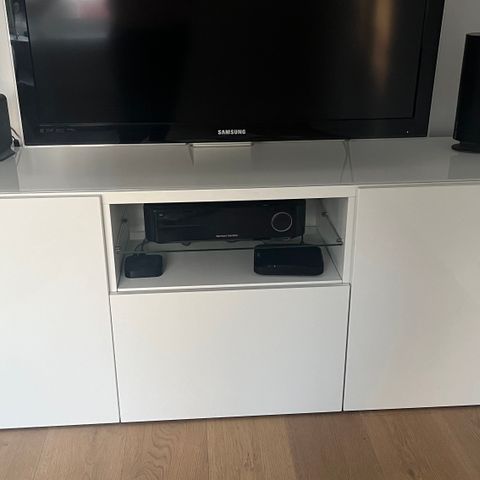 Ikea tv benk med glass topp