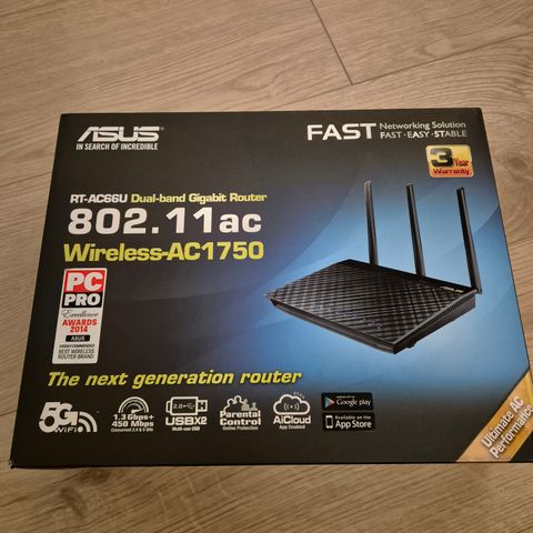 ASUS RT-AC66U Wireless- AC1750 Gigabit Dual-Band Router