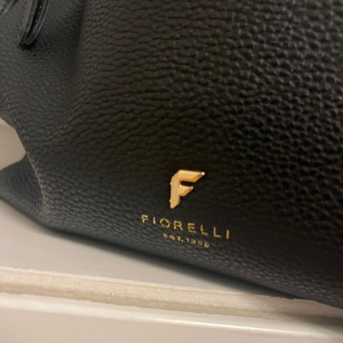 Veske fra FIORELLI