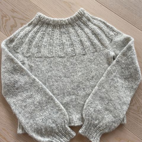 Sunday sweater