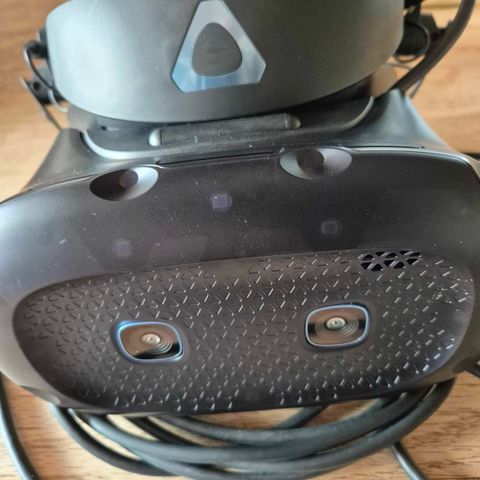 HTC Vive cosmos elite vr-headset Brukt én gang