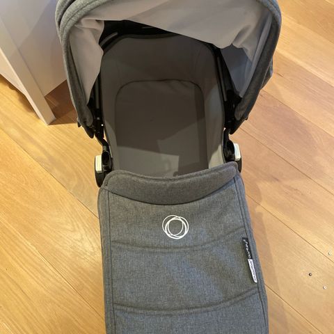 Bugaboo Donkey med sittedel, liggedel og ekstra søskenbrett