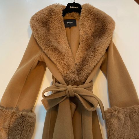 Maje Double-faced faux fur coat (camel)