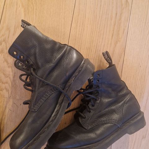 Dr Martens  sko. Størrelse 39