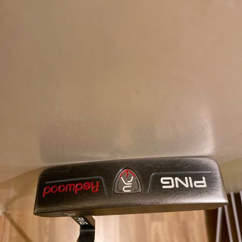 Ping Redwood Anser 303ss premium BladePutter med SuperStroke slim 3.0 grep