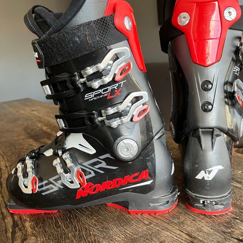 Nordica SportMachine LX slalomsko