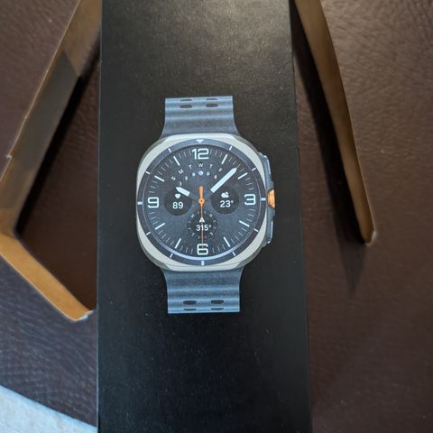 Samsung Watch Ultra Titanium(Uåpnet)